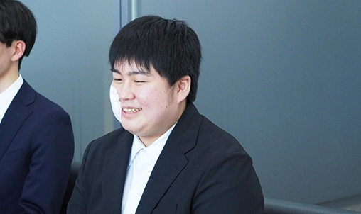 嶋本 克哉 氏